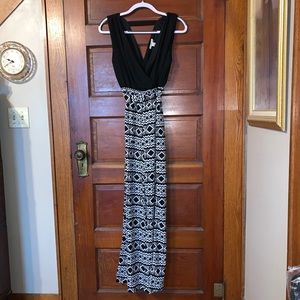 Charlotte Russe Women’s Jumpsuit Size Sm